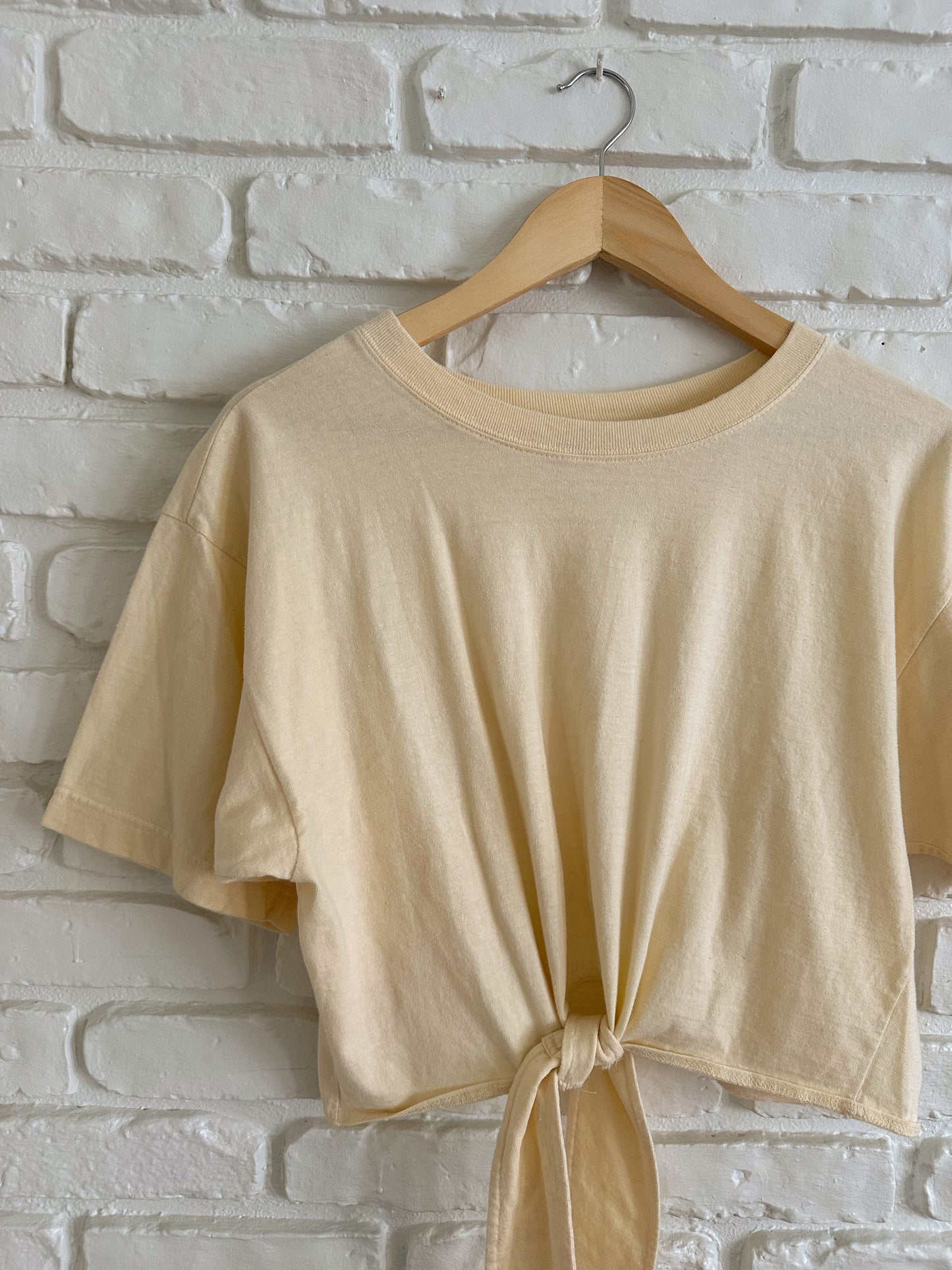 Tie Front Crop Tee (L)