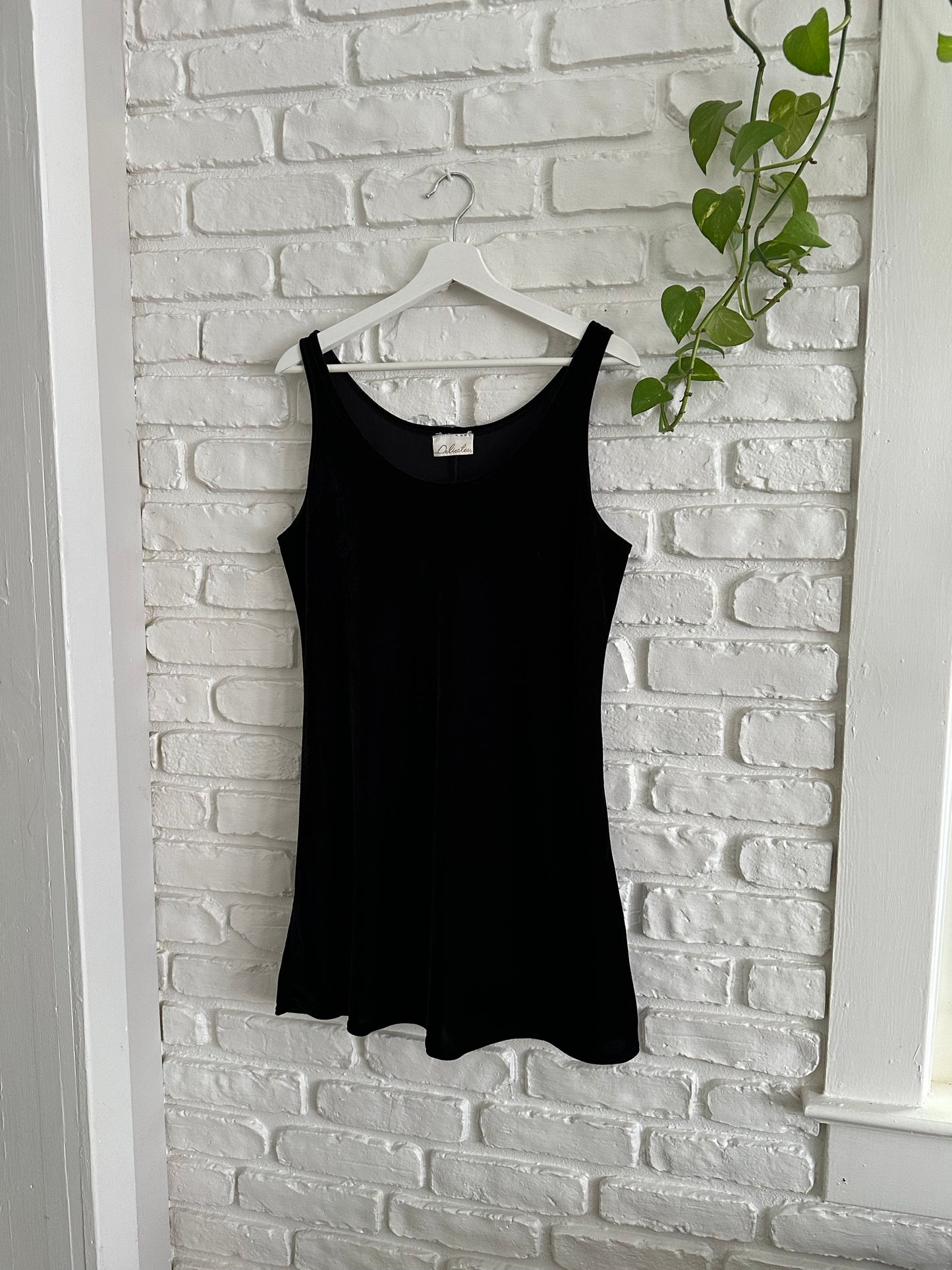 Black Velvet Mini Dress (M/L)