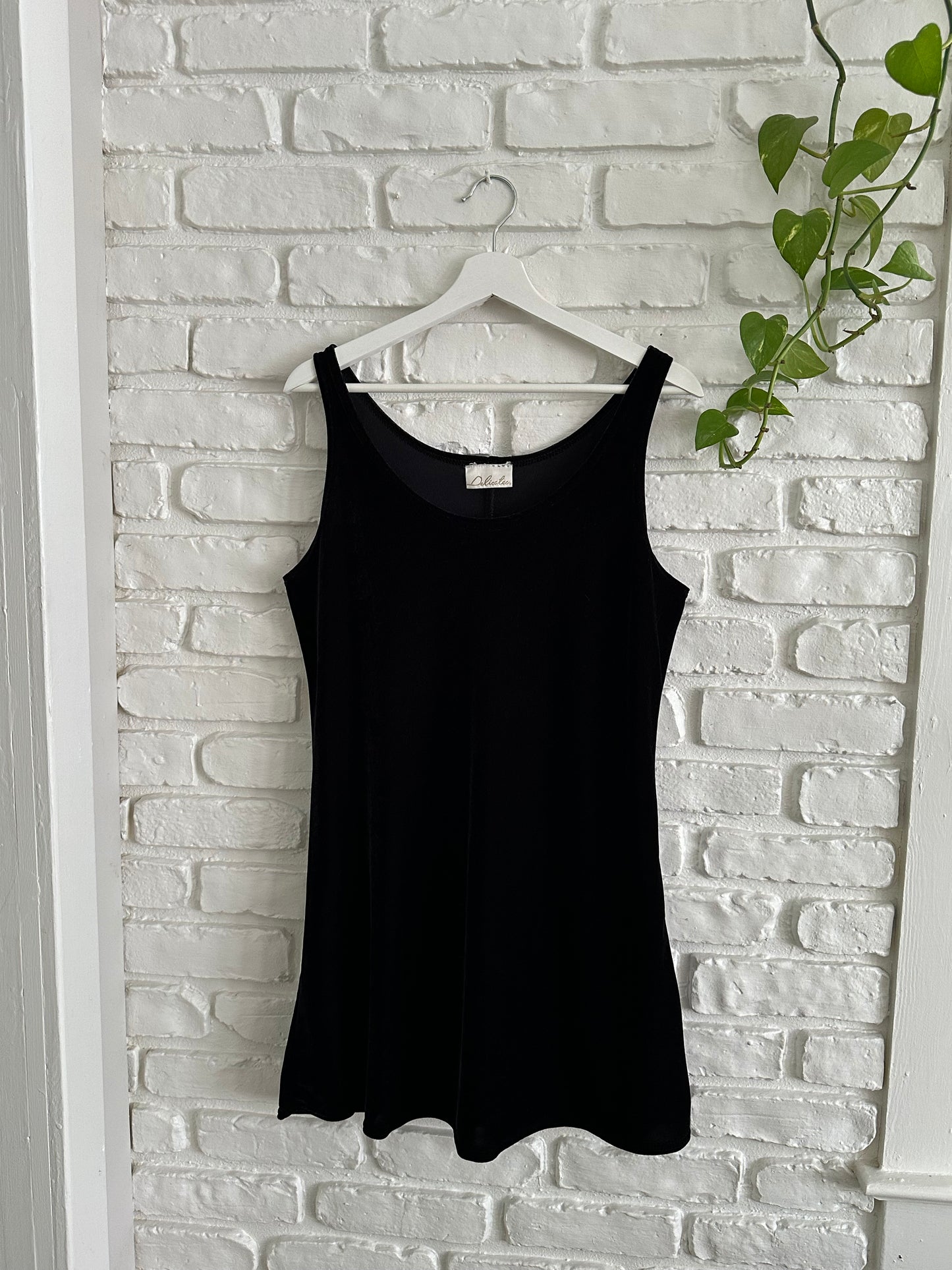 Black Velvet Mini Dress (M/L)