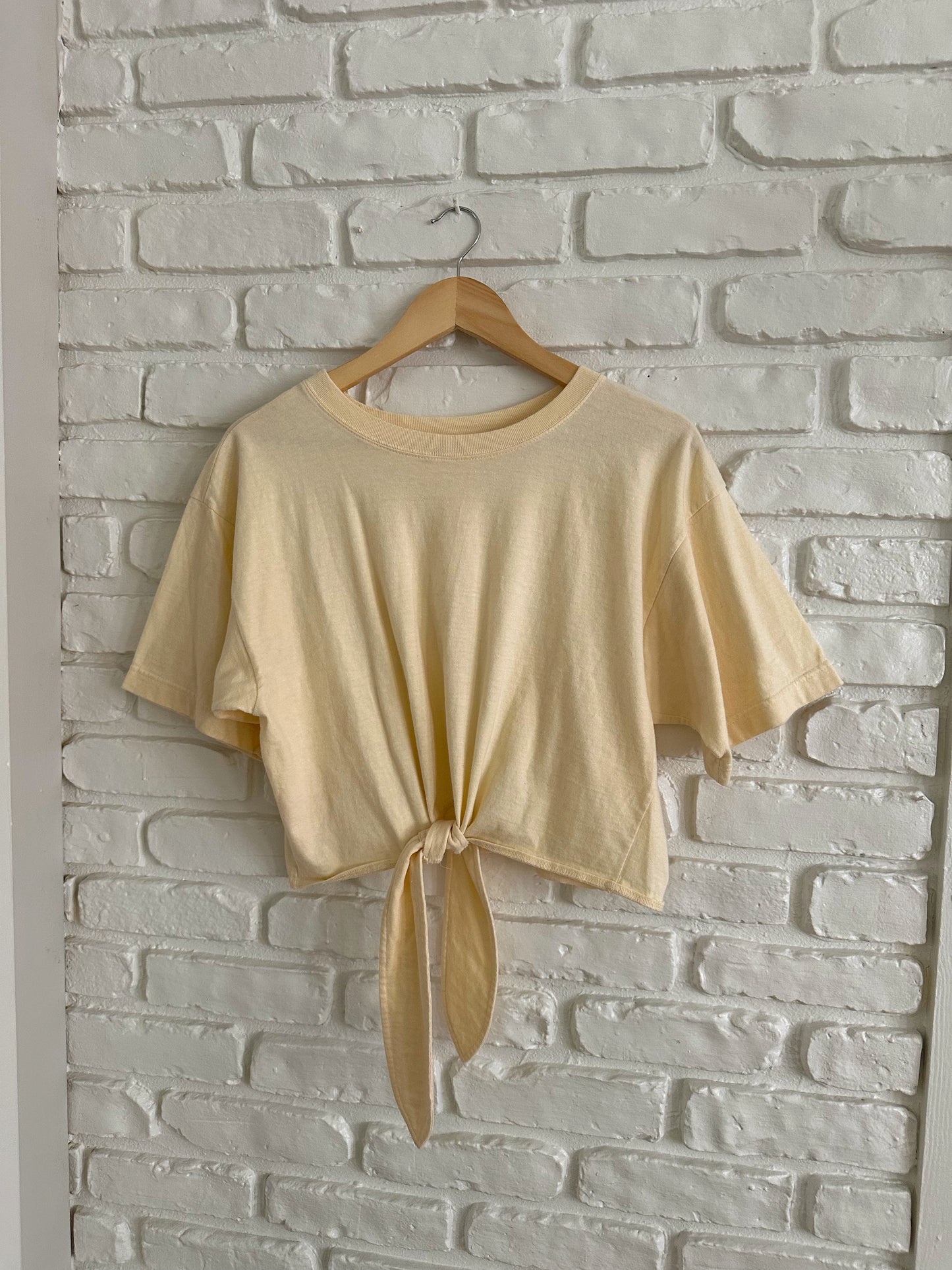 Tie Front Crop Tee (L)